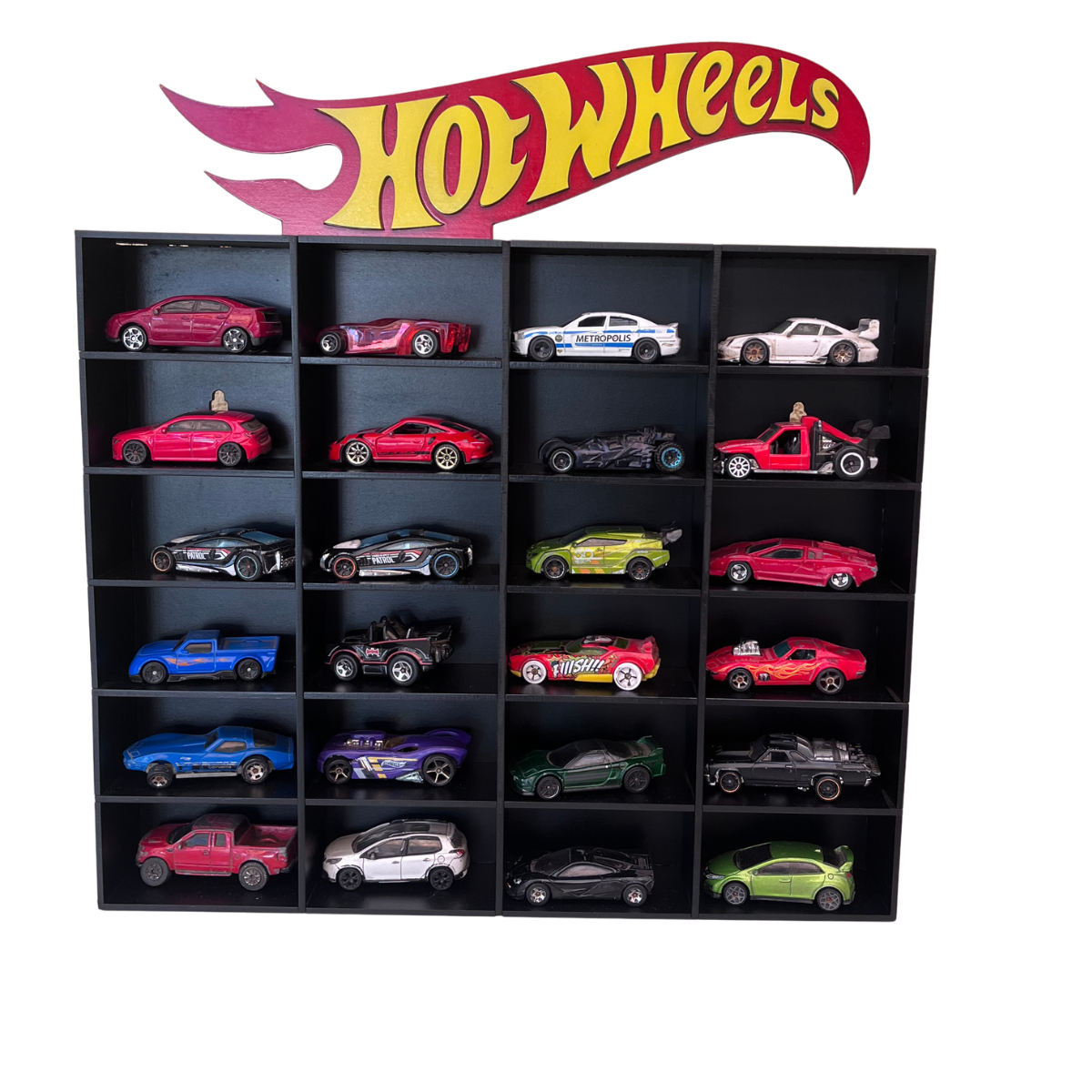 Repisa 24 Autos Hot Wheels - Negro con Letras Amarillas y Fondo Rojo